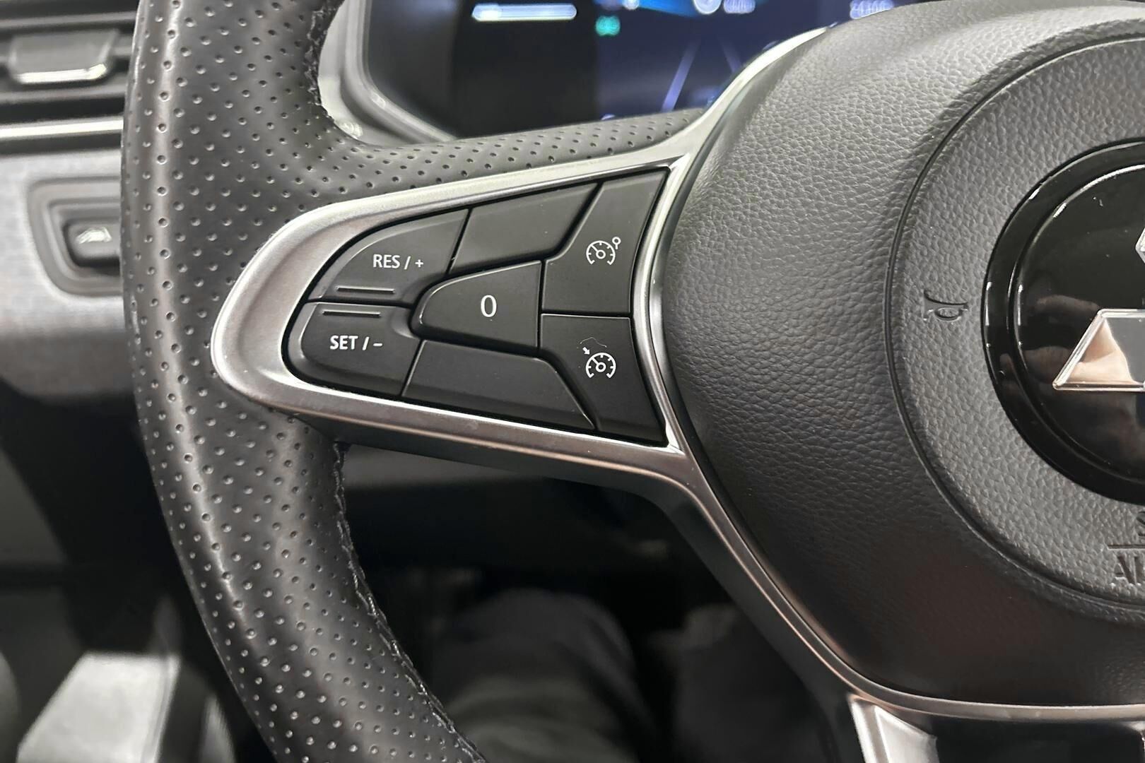 Mitsubishi Colt iso kuva 13