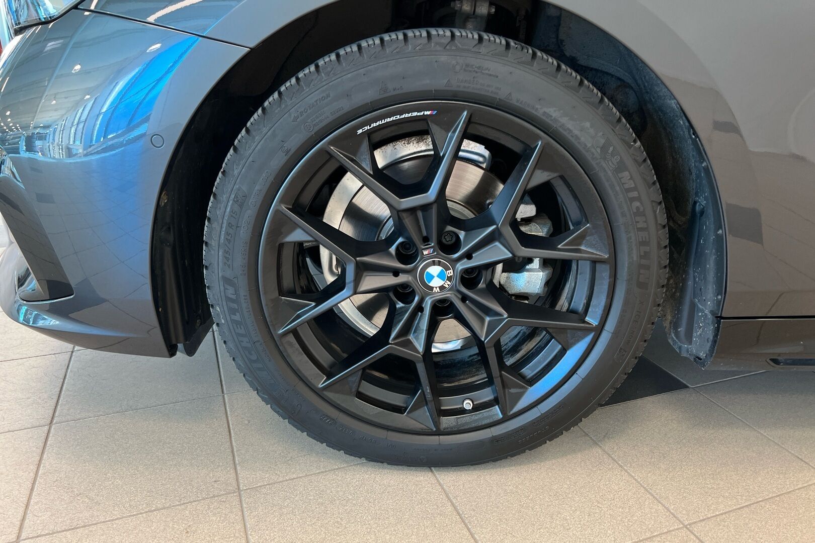 BMW 5-sarja iso kuva 10