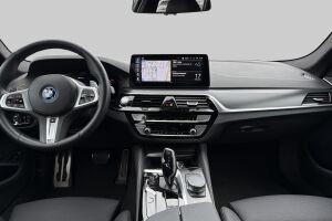 BMW 5-SARJA esikatselu 1