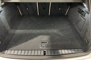 BMW iX esikatselu 10