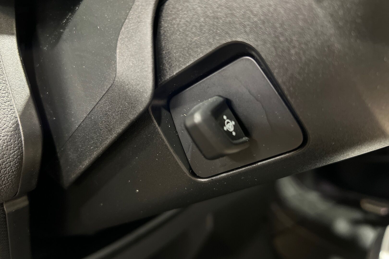 BMW iX iso kuva 14