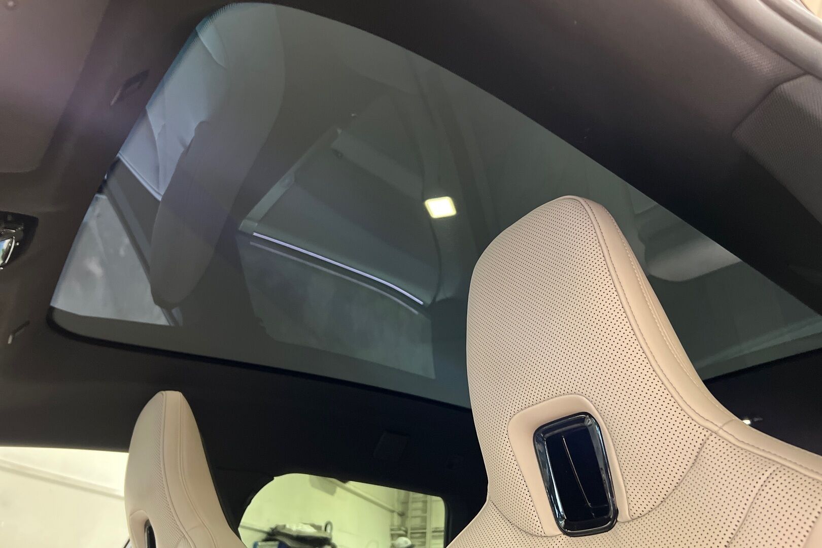 BMW iX iso kuva 16