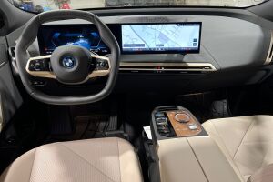 BMW iX esikatselu 6