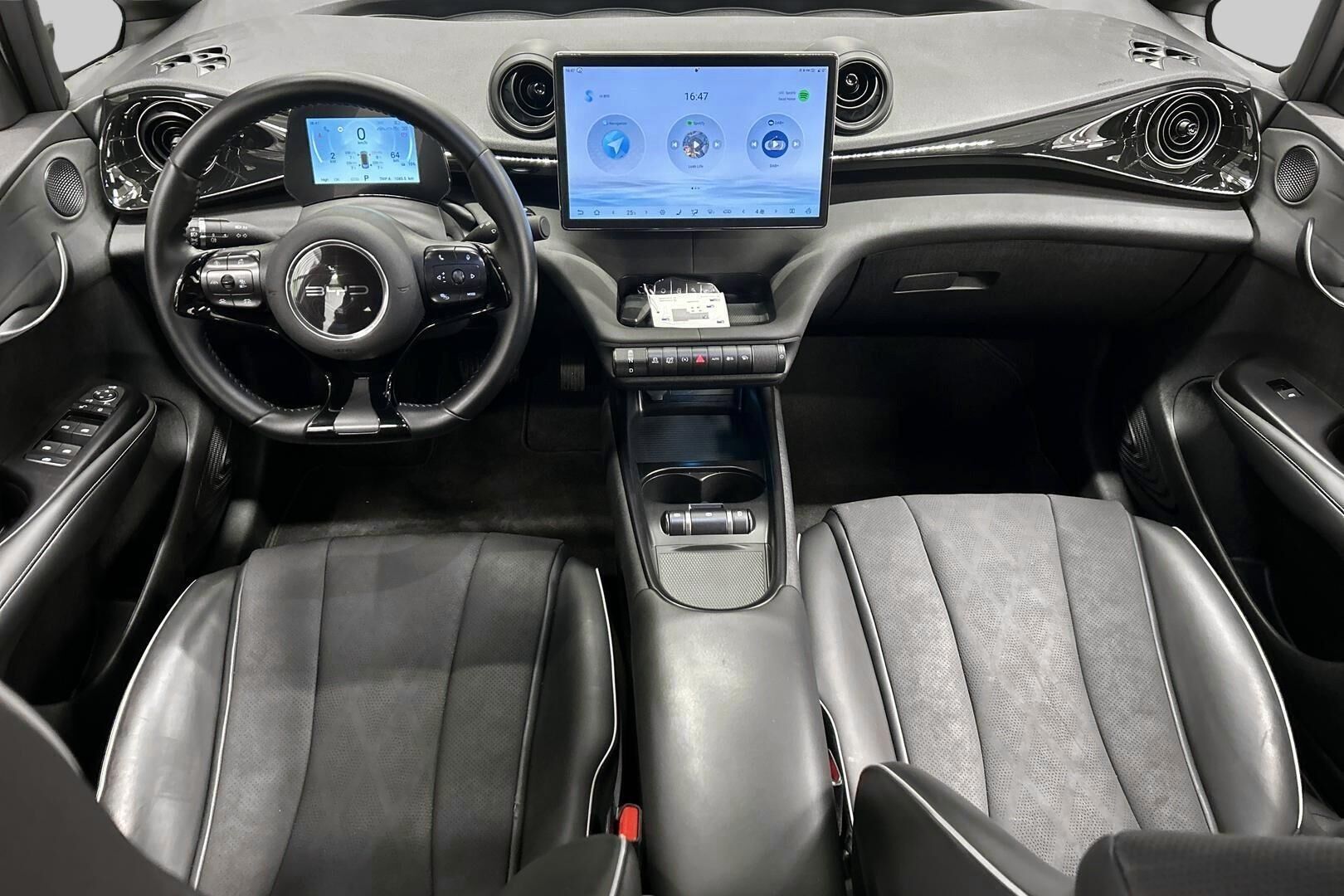 BYD Dolphin iso kuva 11