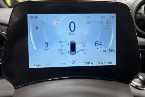 BYD Dolphin esikatselu 14