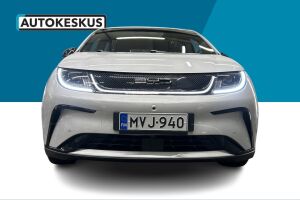 BYD Dolphin esikatselu 2