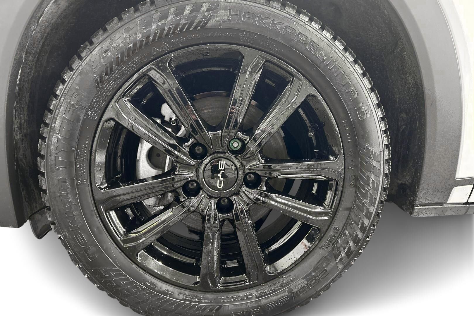 BYD Dolphin iso kuva 23