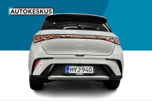 BYD Dolphin esikatselu 6