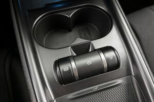 BYD Dolphin esikatselu 23