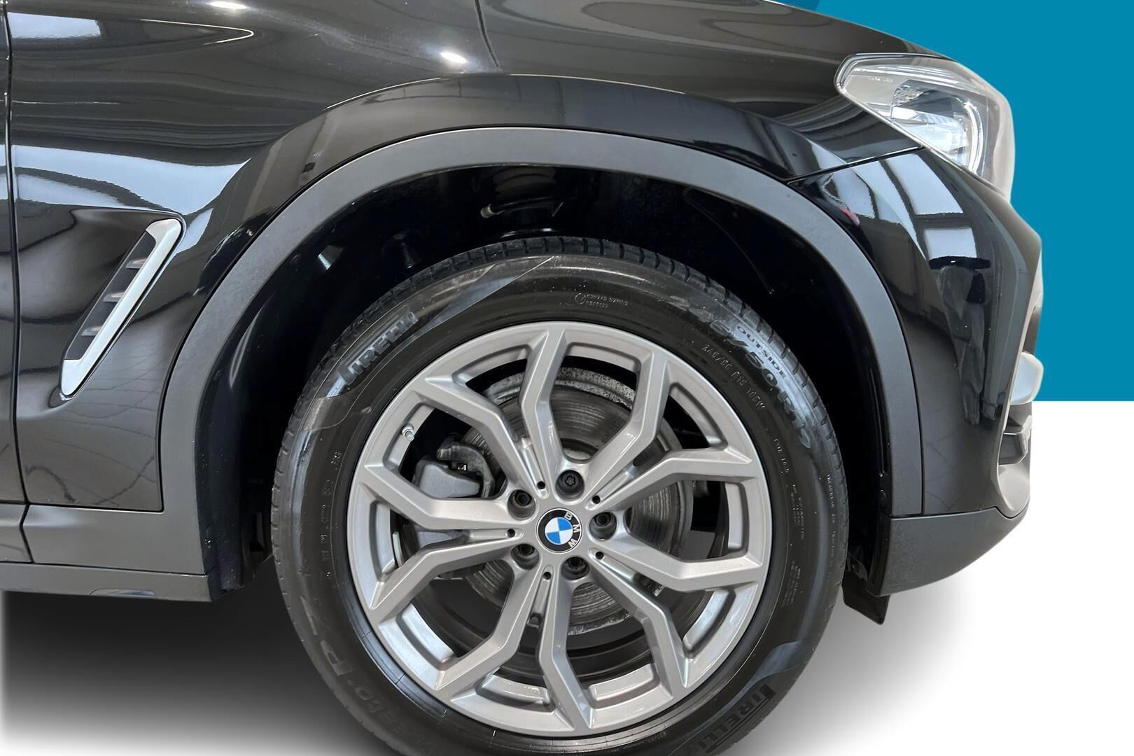 BMW X3 iso kuva 10