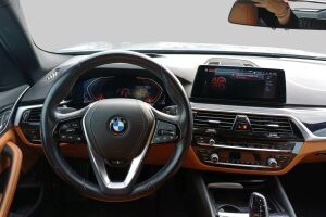 BMW 5-SARJA esikatselu 2