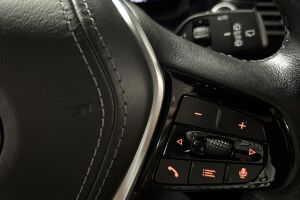 BMW 5-SARJA esikatselu 18