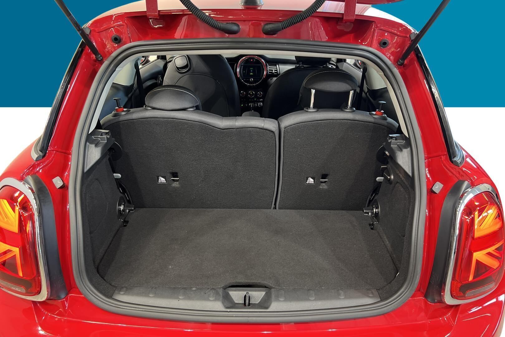 MINI Hatchback iso kuva 12