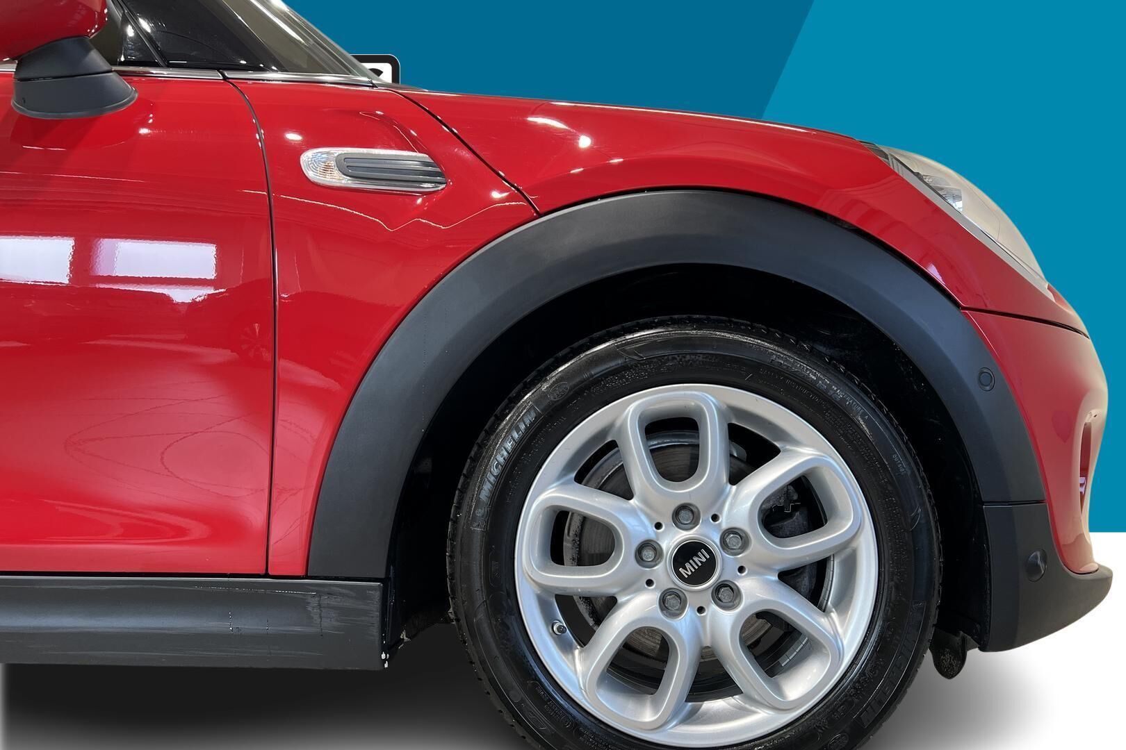 MINI Hatchback iso kuva 13