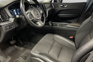 Volvo XC60 esikatselu 9
