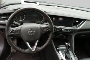 Opel Insignia esikatselu 2