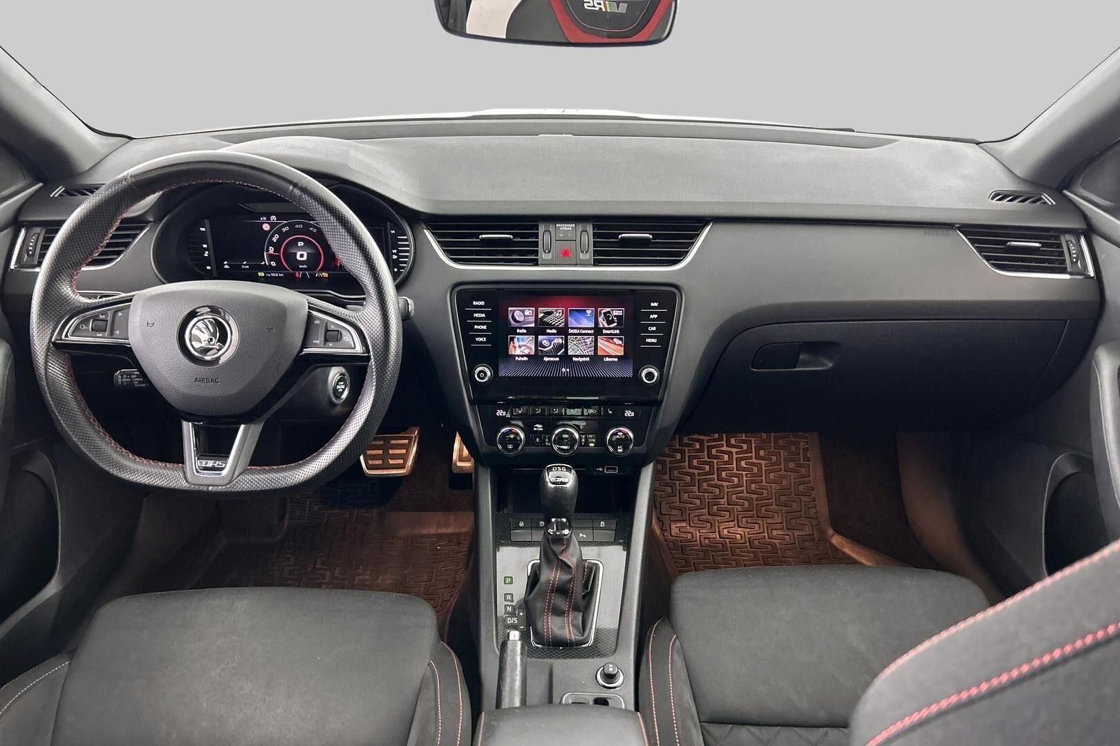 Skoda Octavia iso kuva 8