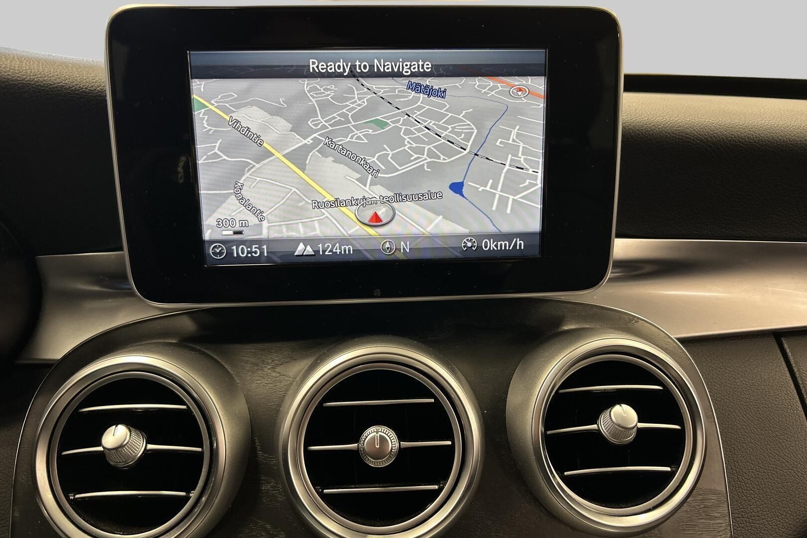 Mercedes-Benz C iso kuva 15