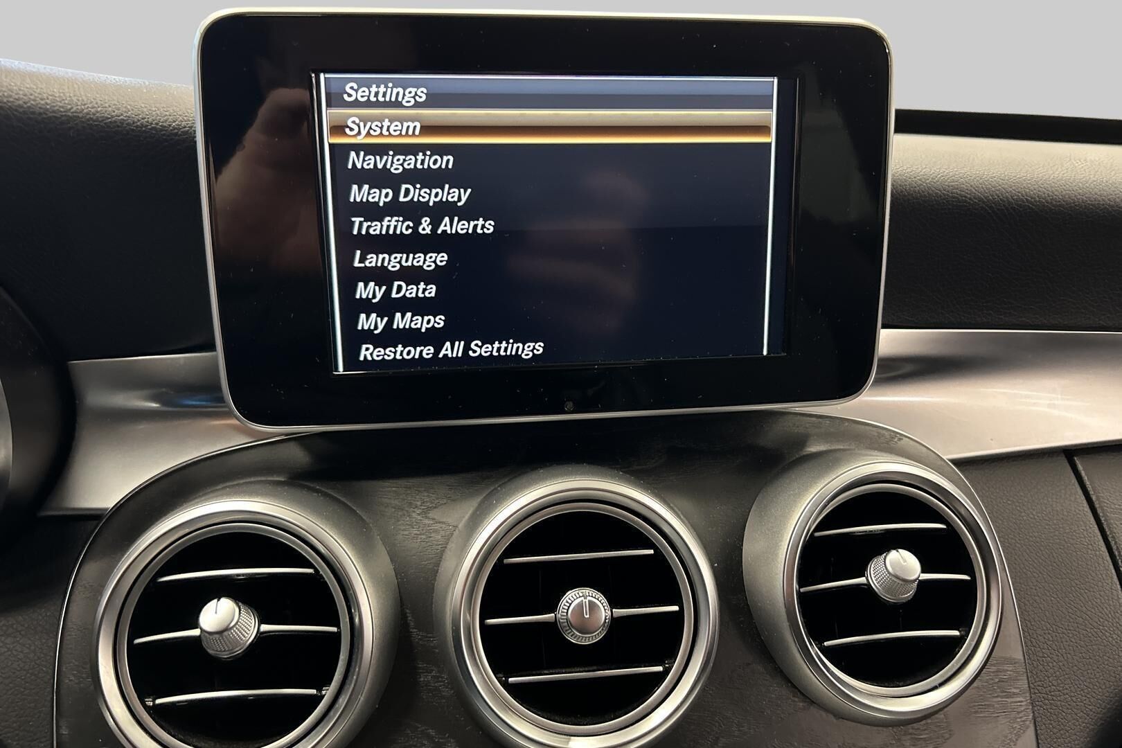 Mercedes-Benz C iso kuva 18