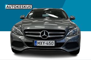 Mercedes-Benz C esikatselu 2