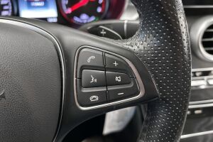 Mercedes-Benz C esikatselu 21