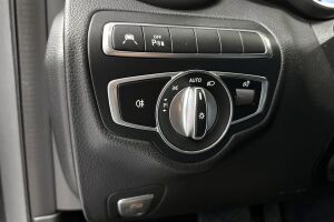 Mercedes-Benz C esikatselu 27