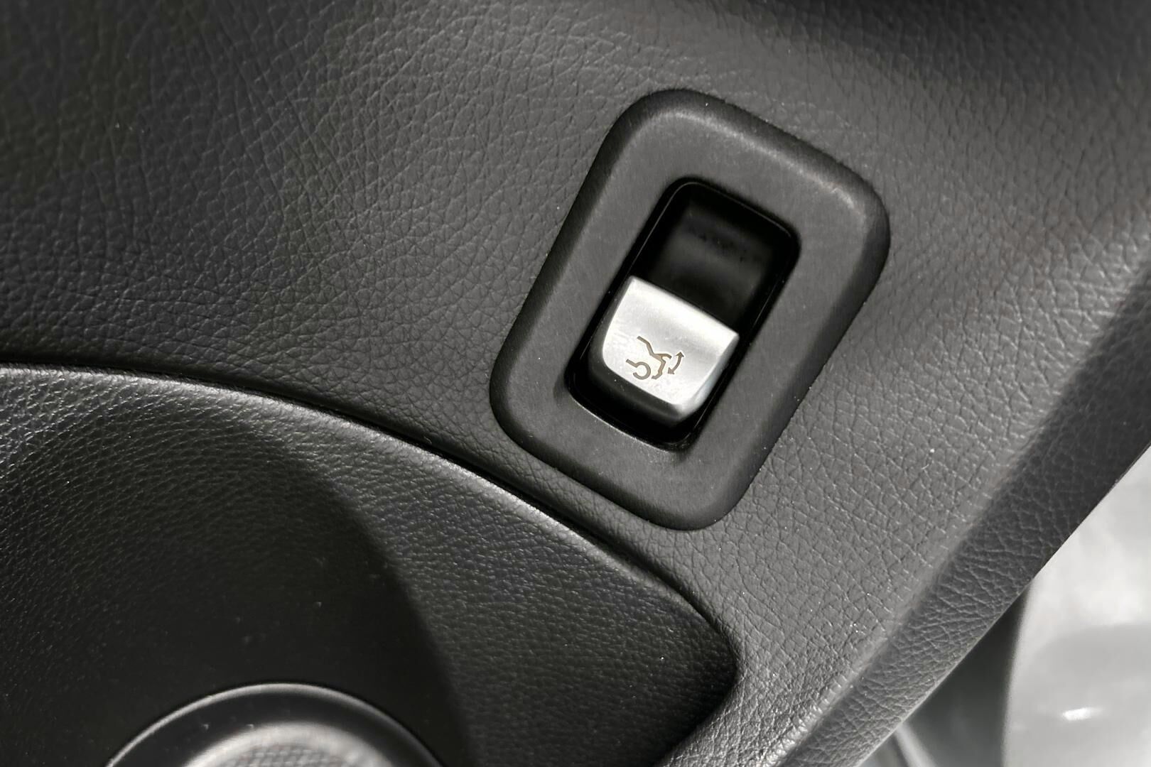 Mercedes-Benz C iso kuva 28