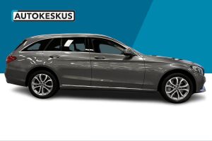 Mercedes-Benz C esikatselu 5