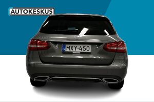 Mercedes-Benz C esikatselu 6