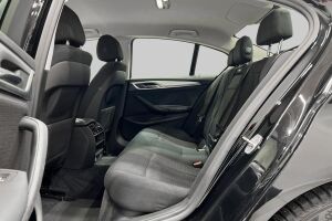 BMW 5-SARJA esikatselu 10