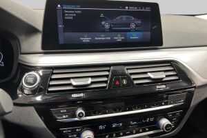 BMW 5-SARJA esikatselu 25