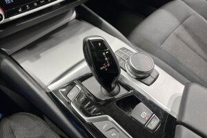 BMW 5-SARJA esikatselu 19