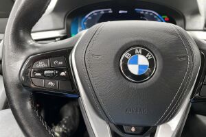 BMW 5-SARJA esikatselu 22