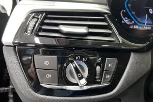 BMW 5-SARJA esikatselu 19