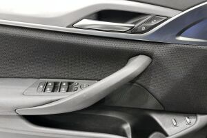 BMW 5-SARJA esikatselu 20