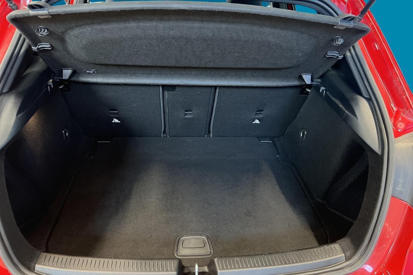 Mercedes-Benz A iso kuva 12