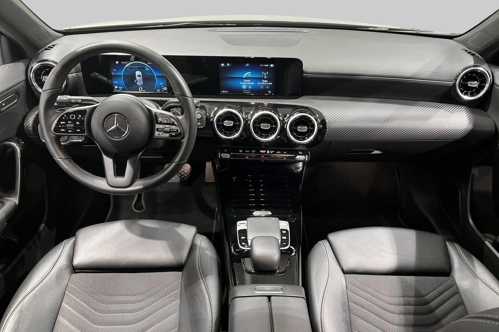 Mercedes-Benz A iso kuva 11