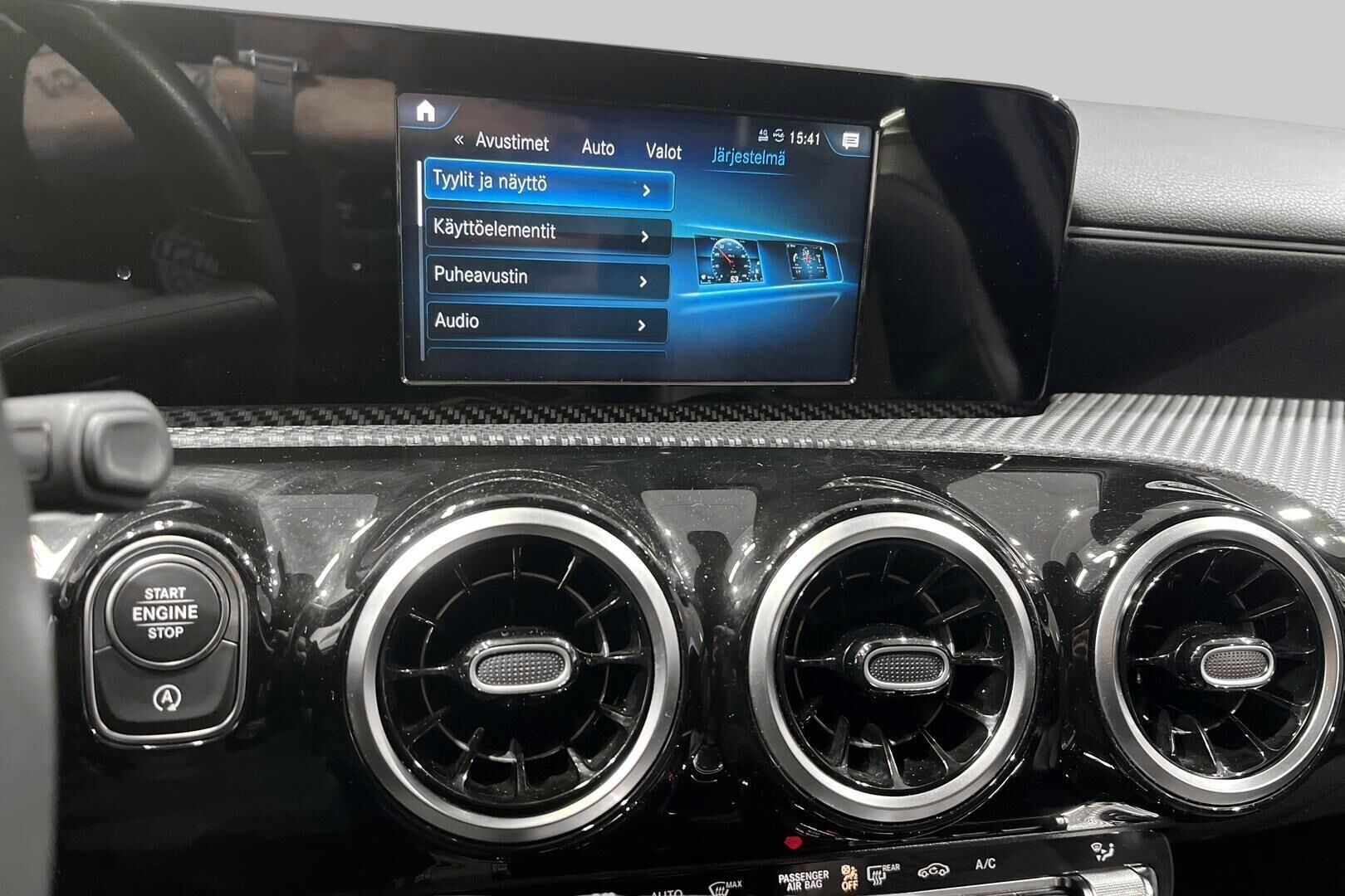 Mercedes-Benz A iso kuva 20