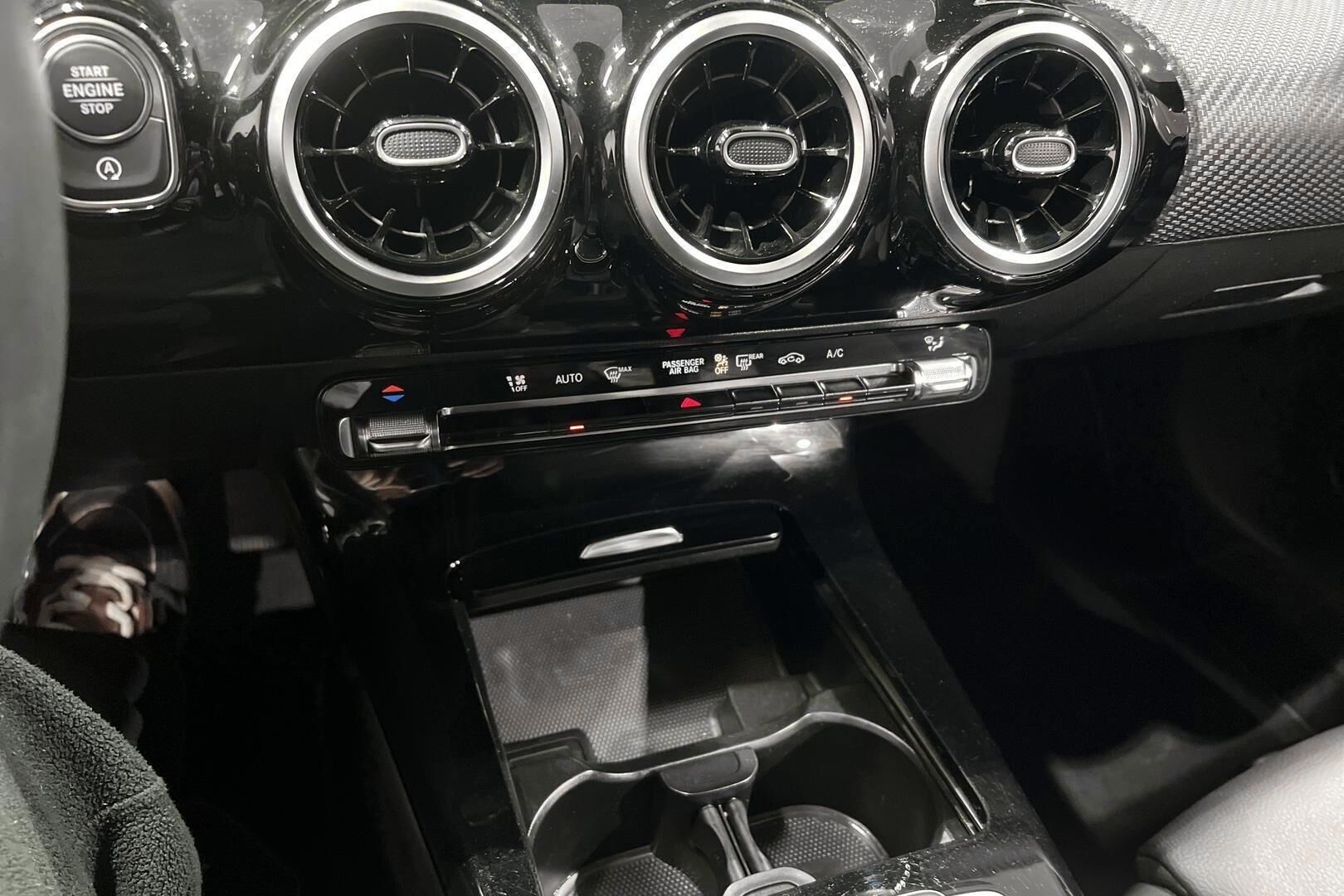 Mercedes-Benz A iso kuva 21