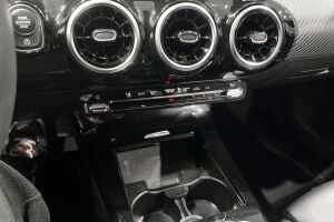 Mercedes-Benz A esikatselu 21