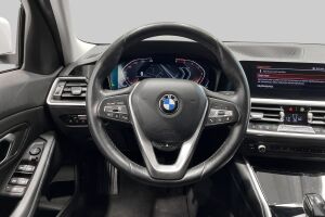 BMW 3-SARJA esikatselu 31