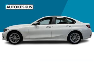 BMW 3-SARJA esikatselu 8
