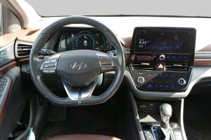Hyundai IONIQ plug-in esikatselu 2