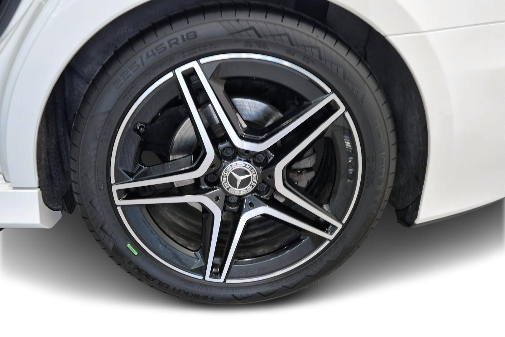 Mercedes-Benz A iso kuva 11