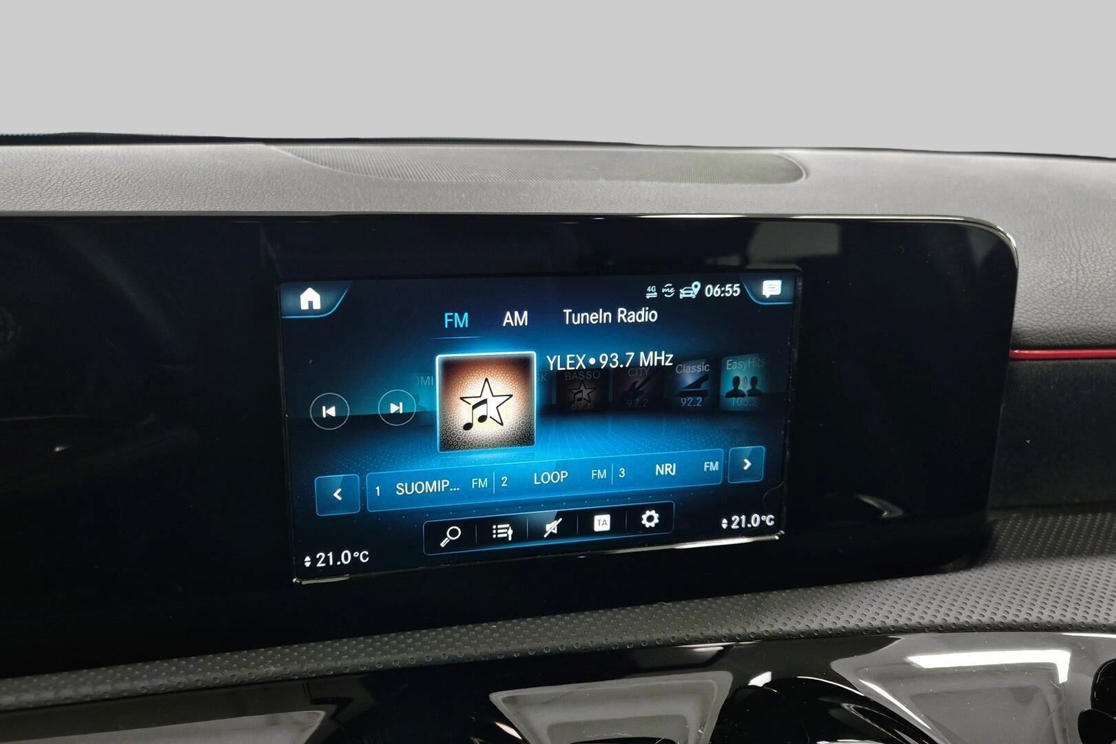 Mercedes-Benz A iso kuva 13