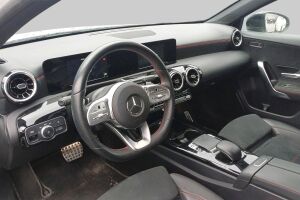 Mercedes-Benz A esikatselu 2