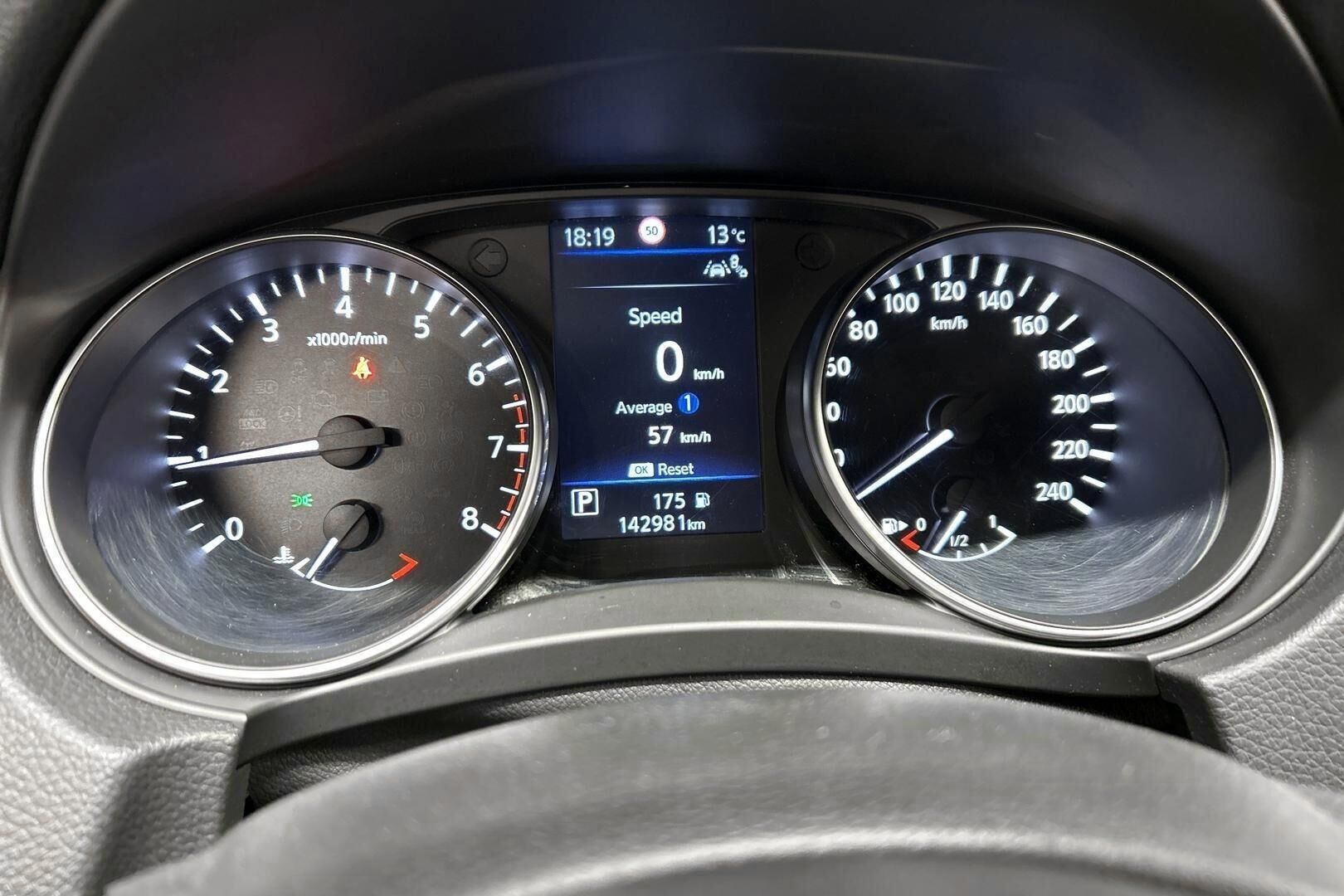 Nissan Qashqai iso kuva 14