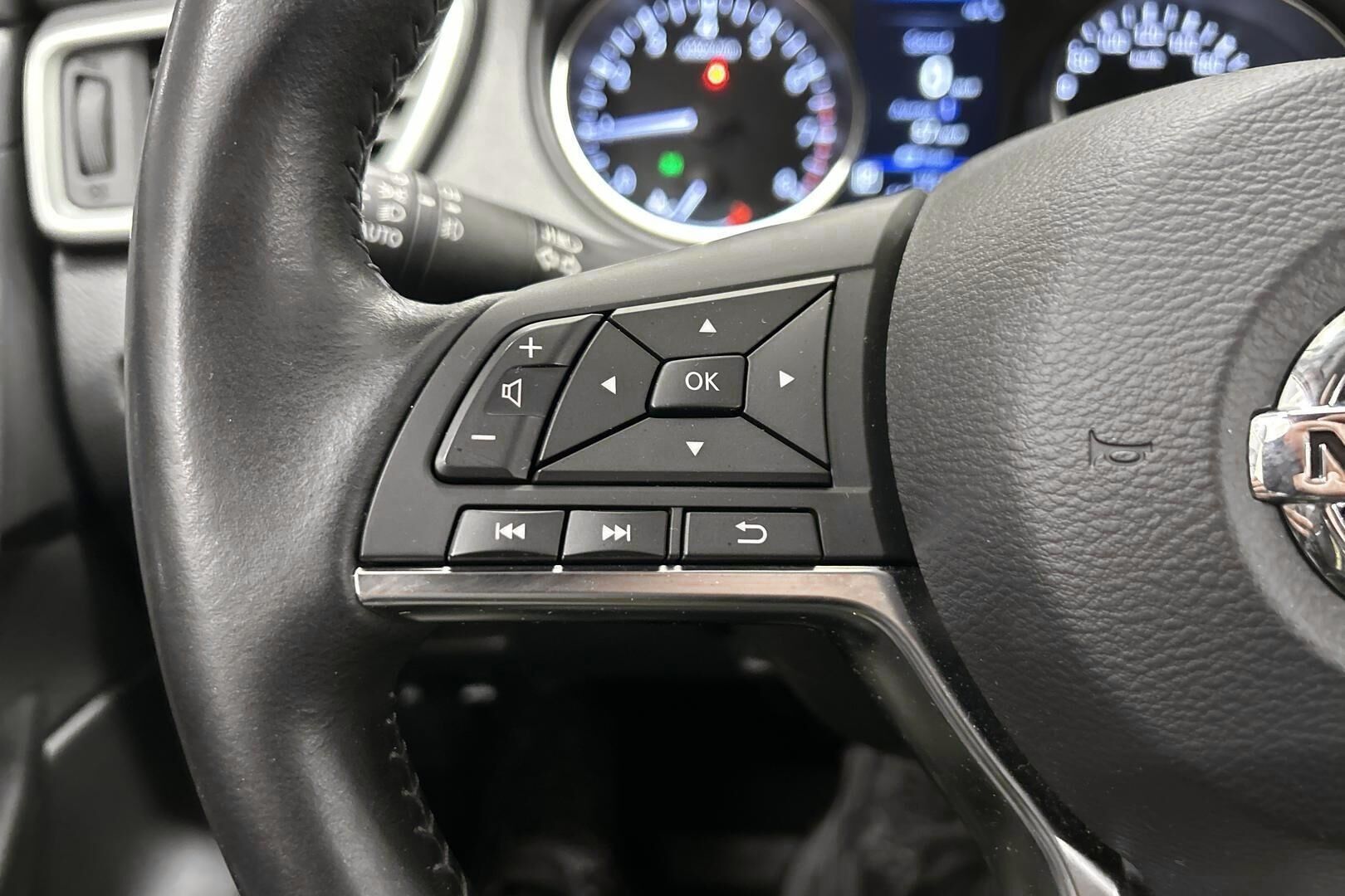 Nissan Qashqai iso kuva 18