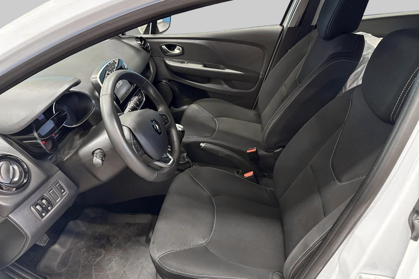 Renault Clio iso kuva 9