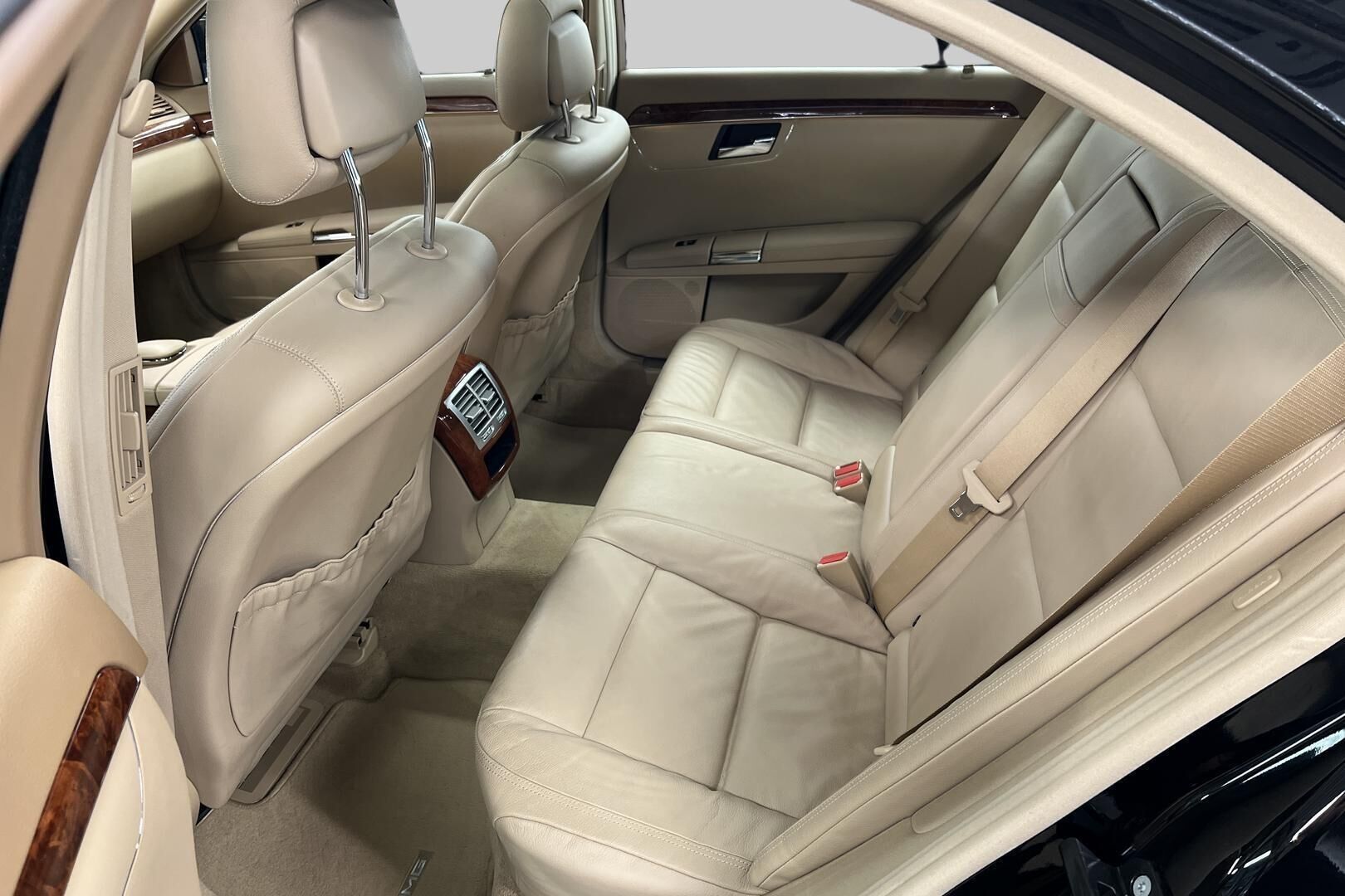 Mercedes-Benz S iso kuva 10